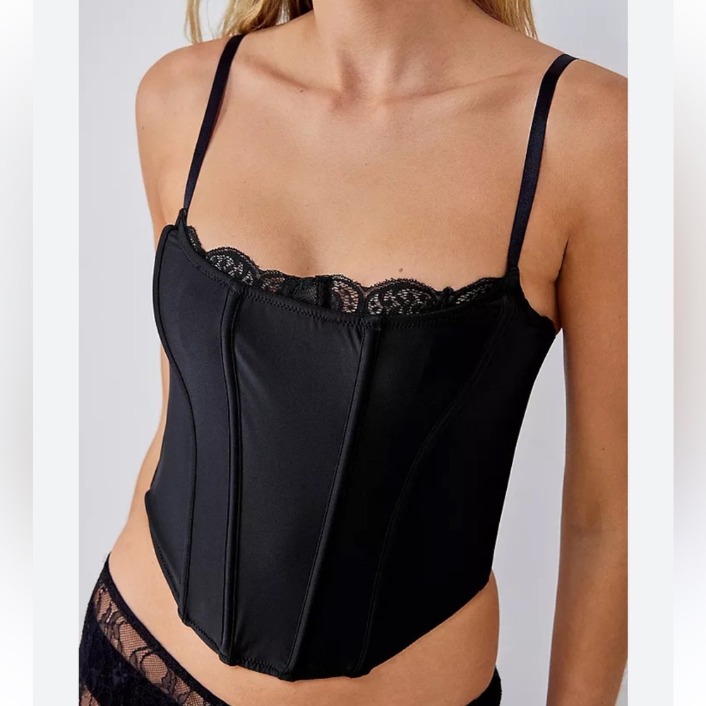 Out From Under Corset Bustier Top Women’s Large Black Lace Lingerie Top Large